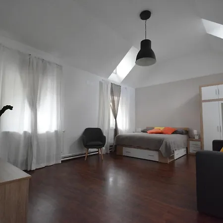 Adora Apartment *